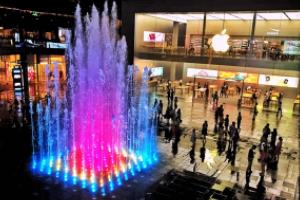 体育大事件！女足锦标赛赛场巨星瞬间创造传奇